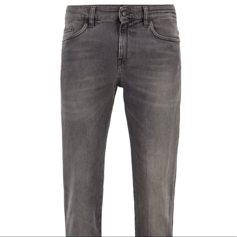 Hugo Boss Slim-fit jeans (like new)